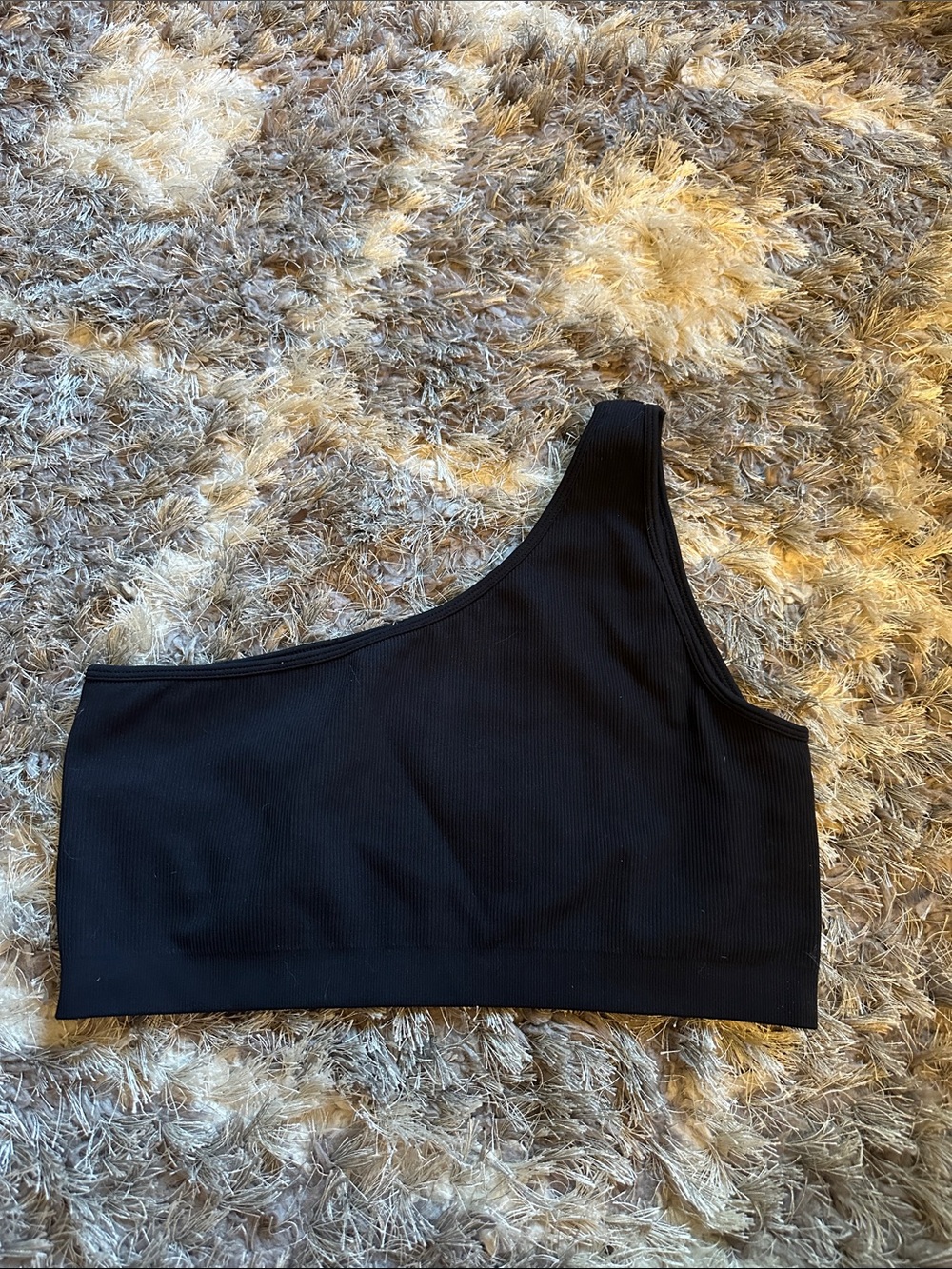 Black One-Shoulder Women's sports bra